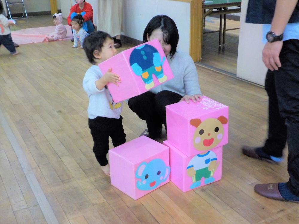 鴻池子育て支援センターの様子1