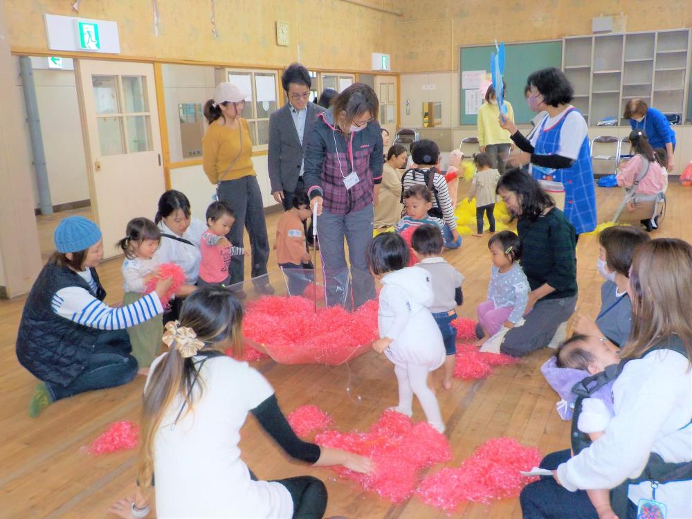 鴻池子育て支援センターの様子2