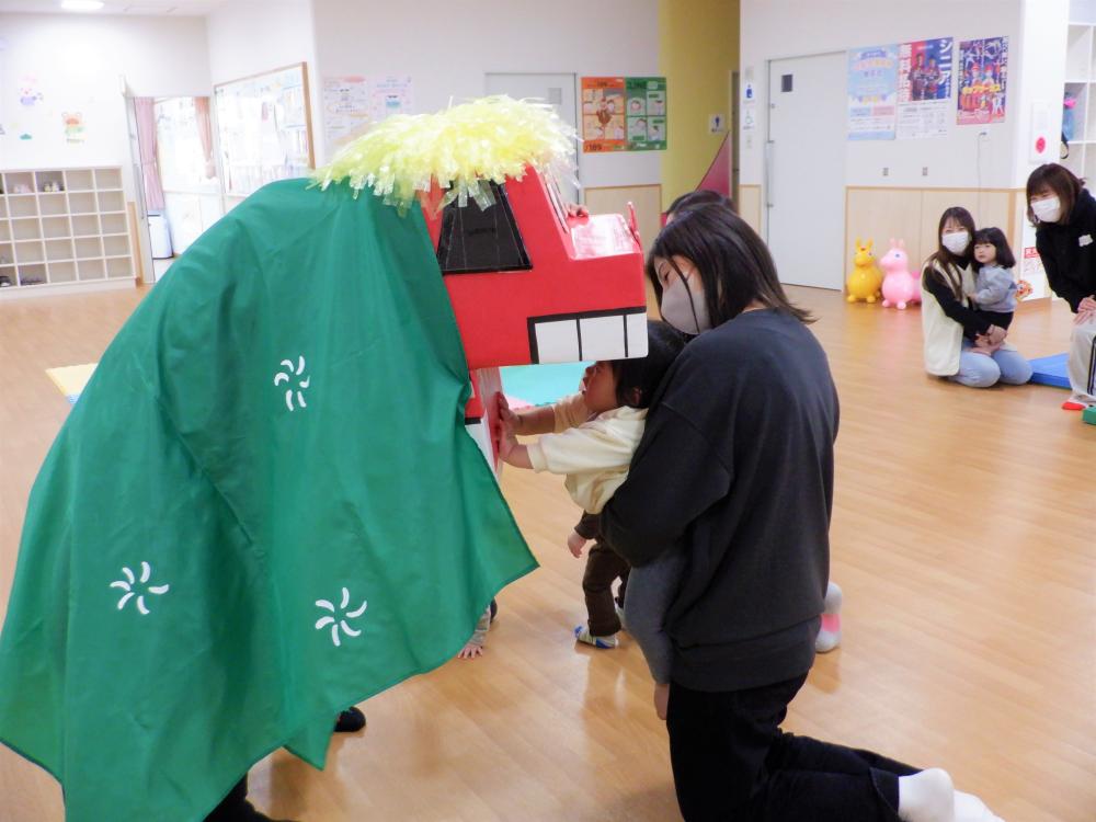 石切子育て支援センターの様子2